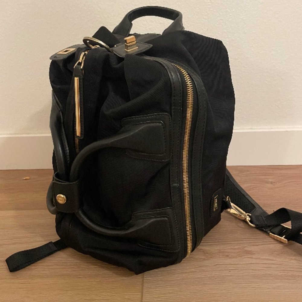 Caraa Studio Bag with gold hardware